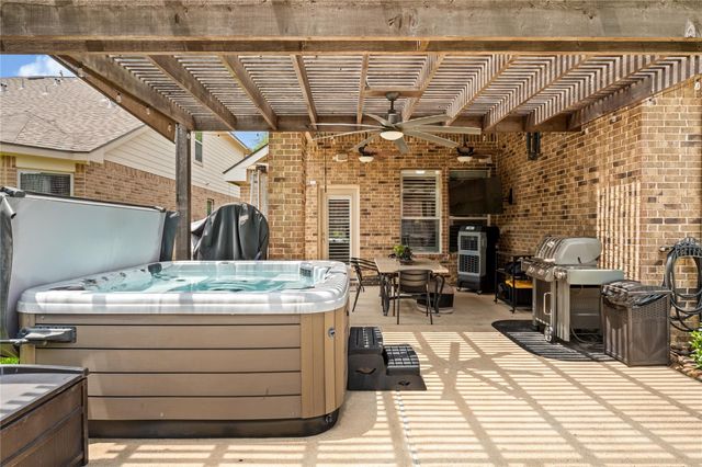 18223 W Williams Bend Drive, Cypress, TX 77433