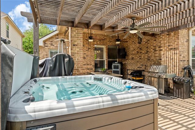 18223 W Williams Bend Drive, Cypress, TX 77433