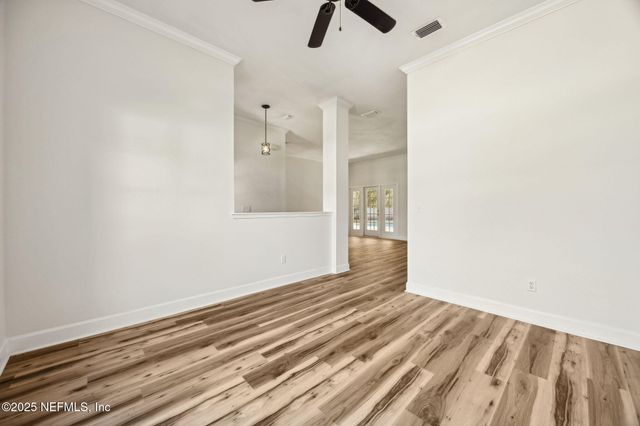 2421 HAWKCREST Drive E, St. Johns, FL 32259