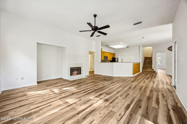 2421 HAWKCREST Drive E, St. Johns, FL 32259