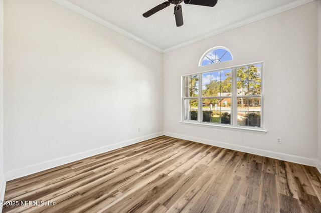 2421 HAWKCREST Drive E, St. Johns, FL 32259