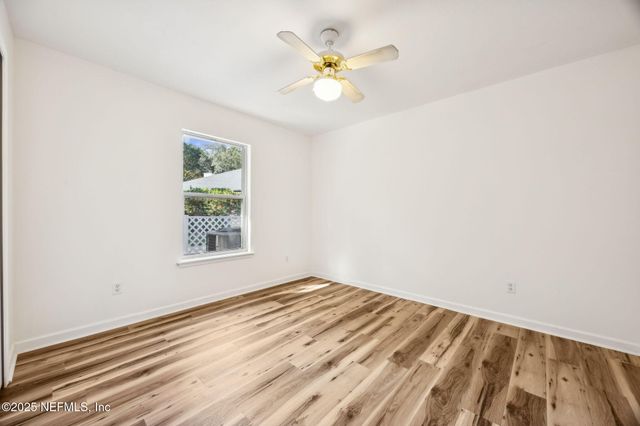 2421 HAWKCREST Drive E, St. Johns, FL 32259