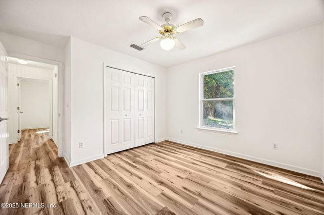 2421 HAWKCREST Drive E, St. Johns, FL 32259