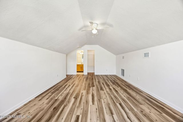 2421 HAWKCREST Drive E, St. Johns, FL 32259