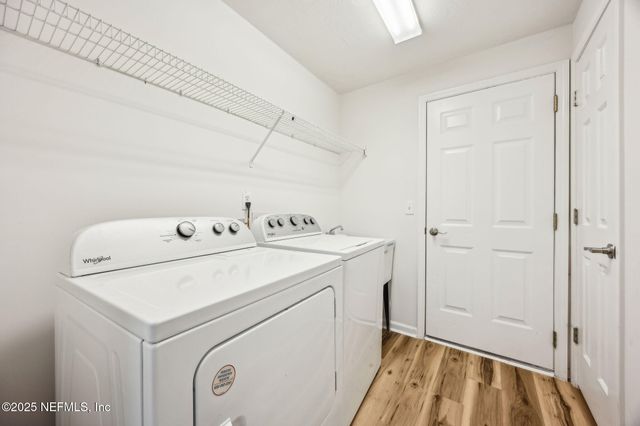 2421 HAWKCREST Drive E, St. Johns, FL 32259