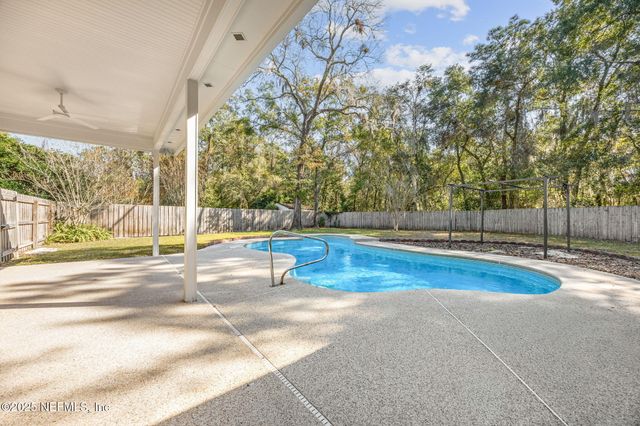 2421 HAWKCREST Drive E, St. Johns, FL 32259