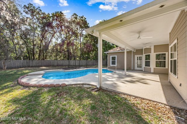 2421 HAWKCREST Drive E, St. Johns, FL 32259