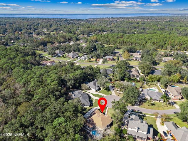 2421 HAWKCREST Drive E, St. Johns, FL 32259
