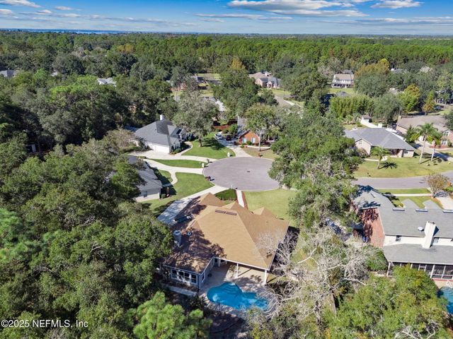 2421 HAWKCREST Drive E, St. Johns, FL 32259