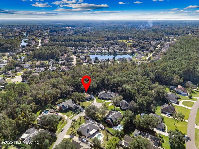 2421 HAWKCREST Drive E, St. Johns, FL 32259