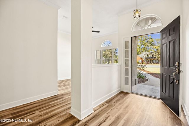 2421 HAWKCREST Drive E, St. Johns, FL 32259