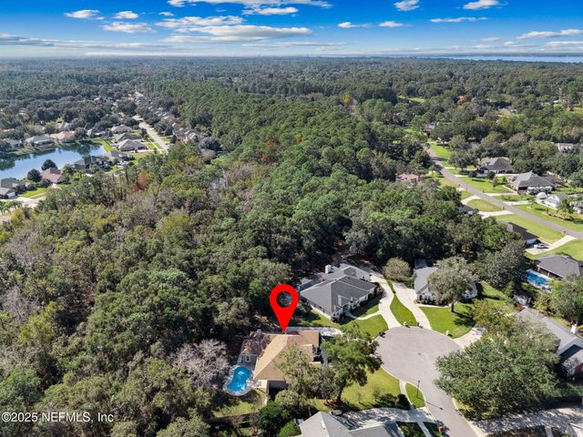 2421 HAWKCREST Drive E, St. Johns, FL 32259