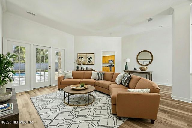 2421 HAWKCREST Drive E, St. Johns, FL 32259