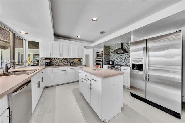 17143 SW 79th Pl, Palmetto Bay, FL 33157