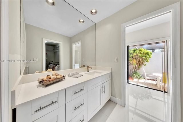 17143 SW 79th Pl, Palmetto Bay, FL 33157