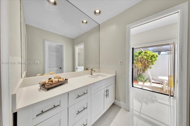 17143 SW 79th Pl, Palmetto Bay, FL 33157