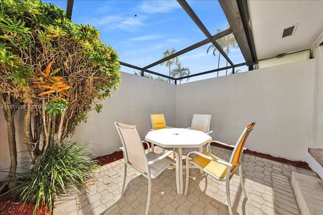 17143 SW 79th Pl, Palmetto Bay, FL 33157