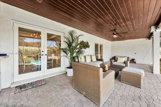 17143 SW 79th Pl, Palmetto Bay, FL 33157