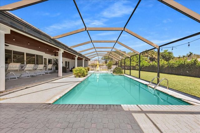 17143 SW 79th Pl, Palmetto Bay, FL 33157