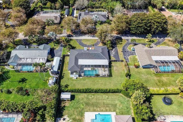 17143 SW 79th Pl, Palmetto Bay, FL 33157