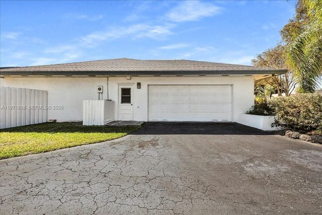 17143 SW 79th Pl, Palmetto Bay, FL 33157