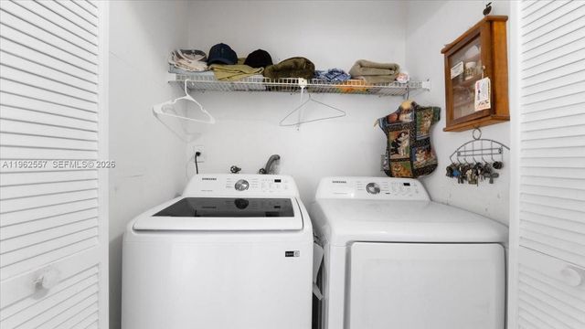 7568 W 4th Ct, Hialeah, FL 33014