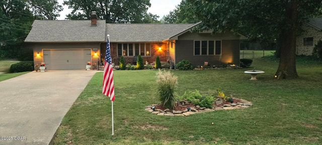 3050 Gaineswood Avenue, Baxter Springs, KS 66713