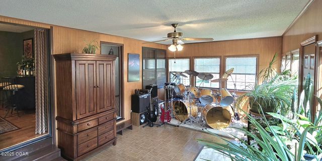 3050 Gaineswood Avenue, Baxter Springs, KS 66713