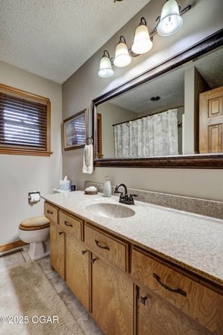 3050 Gaineswood Avenue, Baxter Springs, KS 66713