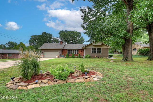 3050 Gaineswood Avenue, Baxter Springs, KS 66713