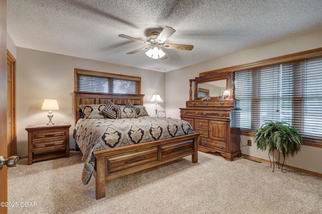 3050 Gaineswood Avenue, Baxter Springs, KS 66713