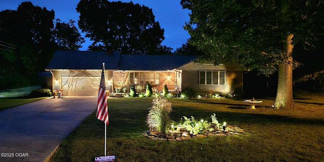 3050 Gaineswood Avenue, Baxter Springs, KS 66713