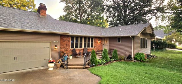 3050 Gaineswood Avenue, Baxter Springs, KS 66713