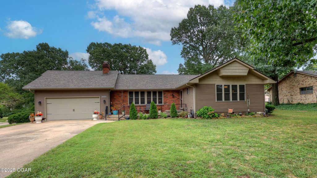 3050 Gaineswood Avenue, Baxter Springs, KS 66713