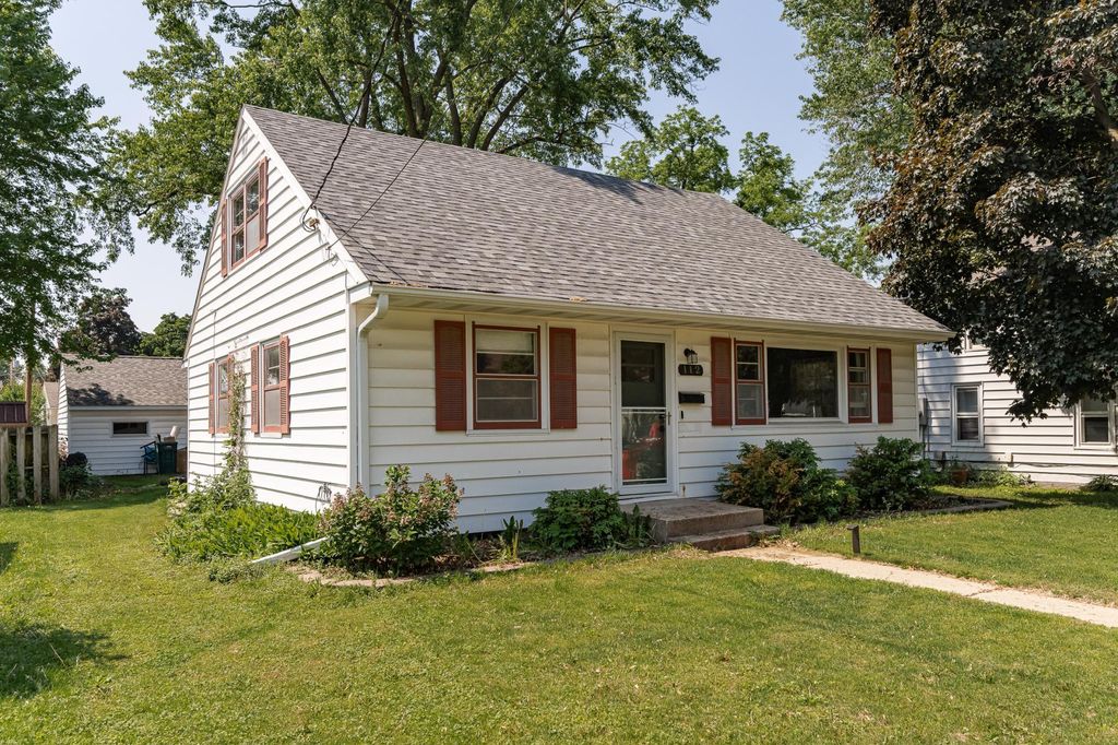 112 12th Street NW, Rochester, MN 55901
