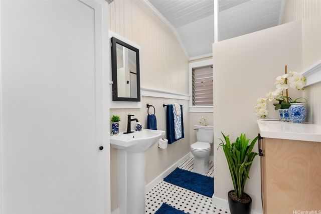 3327 Catherine Street, Honolulu, HI 96815