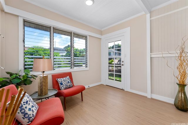 3327 Catherine Street, Honolulu, HI 96815