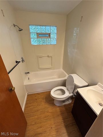 4060 Fulton Boulevard, Cleveland, OH 44144