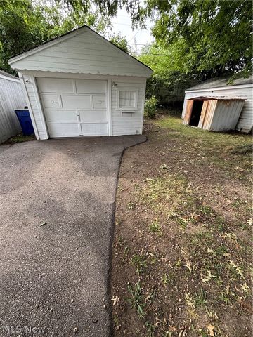 4060 Fulton Boulevard, Cleveland, OH 44144