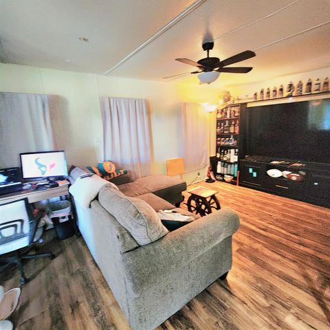 42 SE Spanish Way, Port St. Lucie, FL 34952