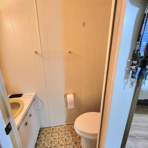 42 SE Spanish Way, Port St. Lucie, FL 34952