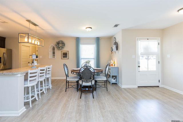 1018 Point Andrew Dr, Gonzales, LA 70737