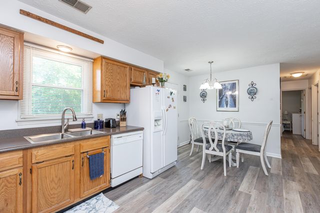 317 Edwards Drive, Nicholasville, KY 40356
