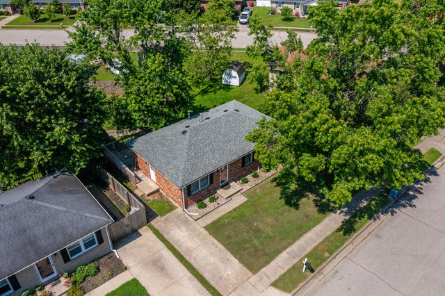 317 Edwards Drive, Nicholasville, KY 40356
