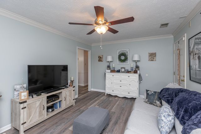 317 Edwards Drive, Nicholasville, KY 40356