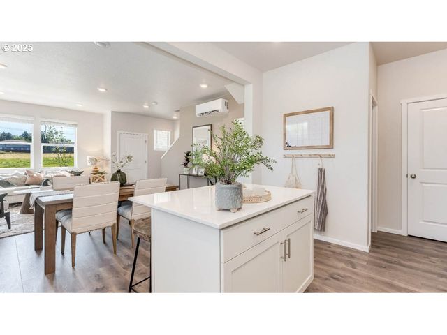 3478 Sw Hartley Ave, Gresham, OR 97080