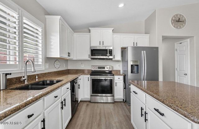 2033 E SADDLEBROOK Road, Gilbert, AZ 85298