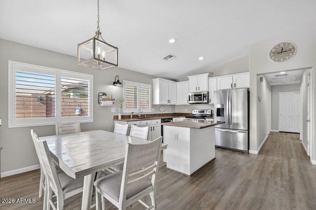 2033 E SADDLEBROOK Road, Gilbert, AZ 85298