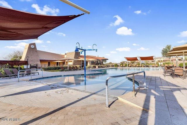 2033 E SADDLEBROOK Road, Gilbert, AZ 85298