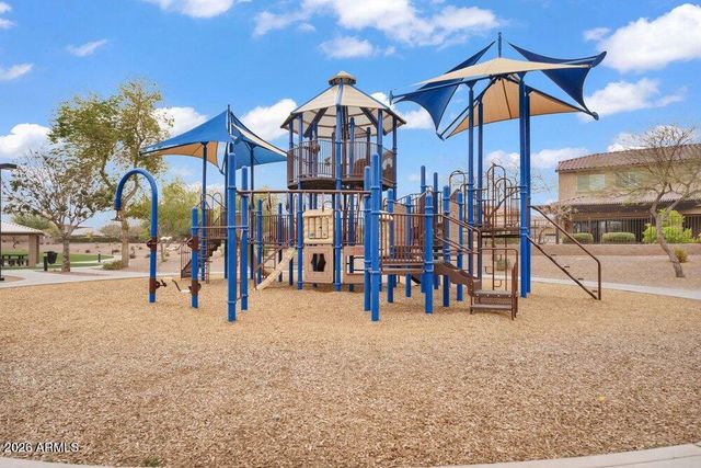 2033 E SADDLEBROOK Road, Gilbert, AZ 85298